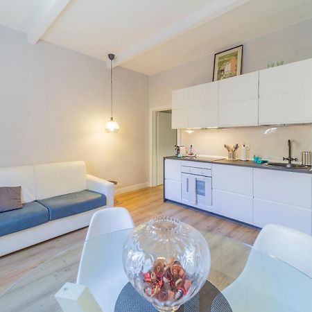 Armadillo House - Elegante Casa Vacanza A Parma Eksteriør billede